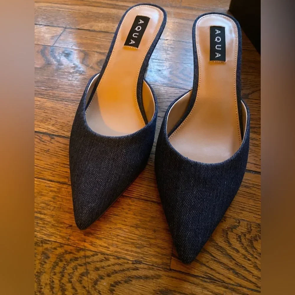 Aqua Women's Elegant Black Pointed-Toe kitten Heels size 7.5